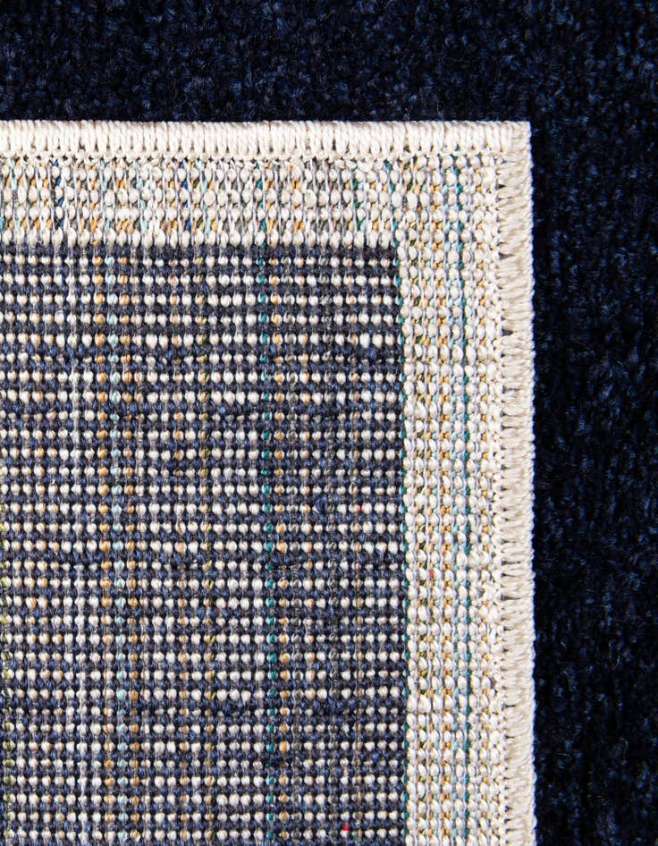Detail image of 7' 10 x 7' 10 Lattice Square Rug