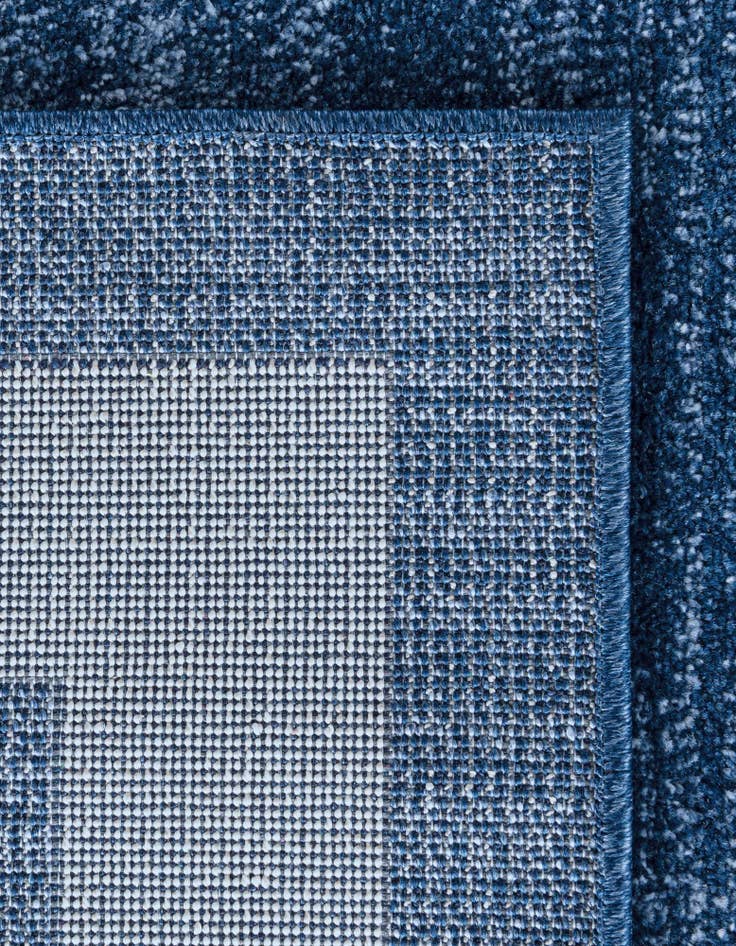 Detail image of 7' 10 x 7' 10 Loft Square Rug