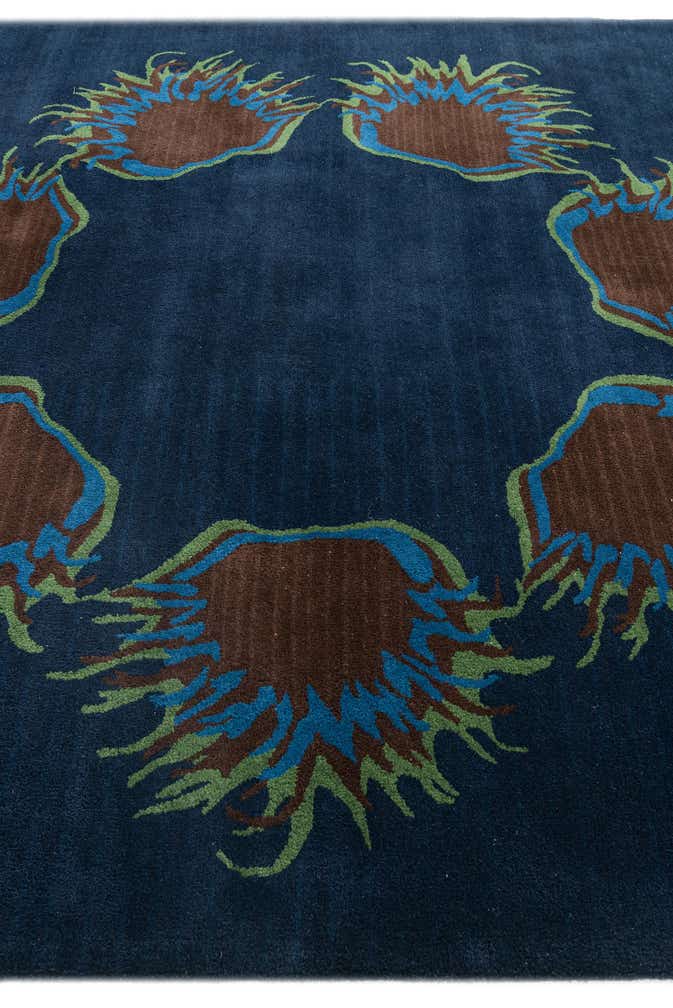 7' 6 x 7' 7 Luna Square Rug