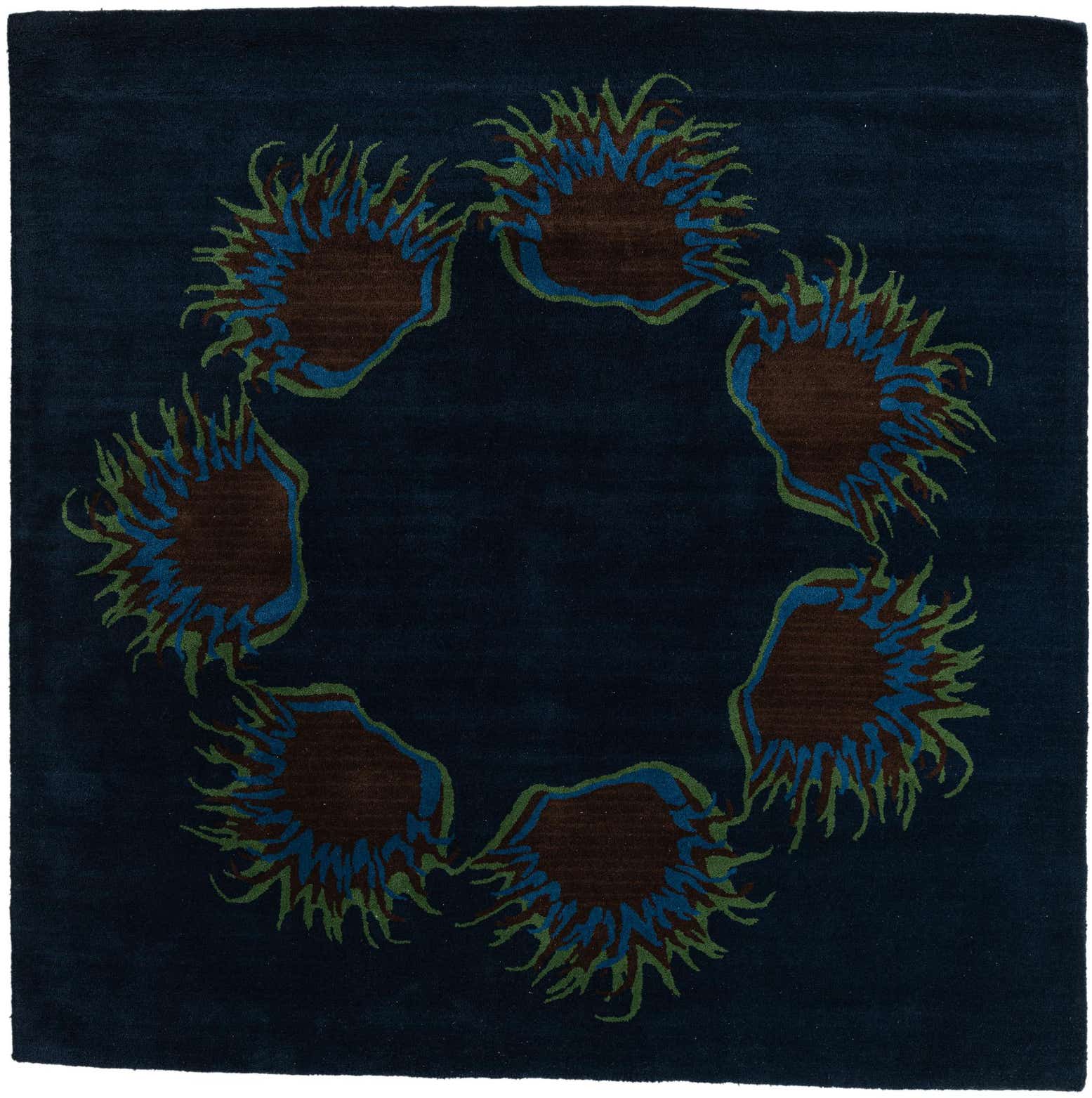 7' 6 x 7' 7 Luna Square Rug