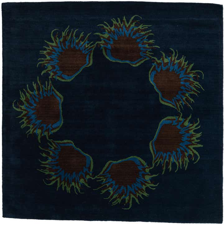 7' 6 x 7' 7 Luna Square Rug