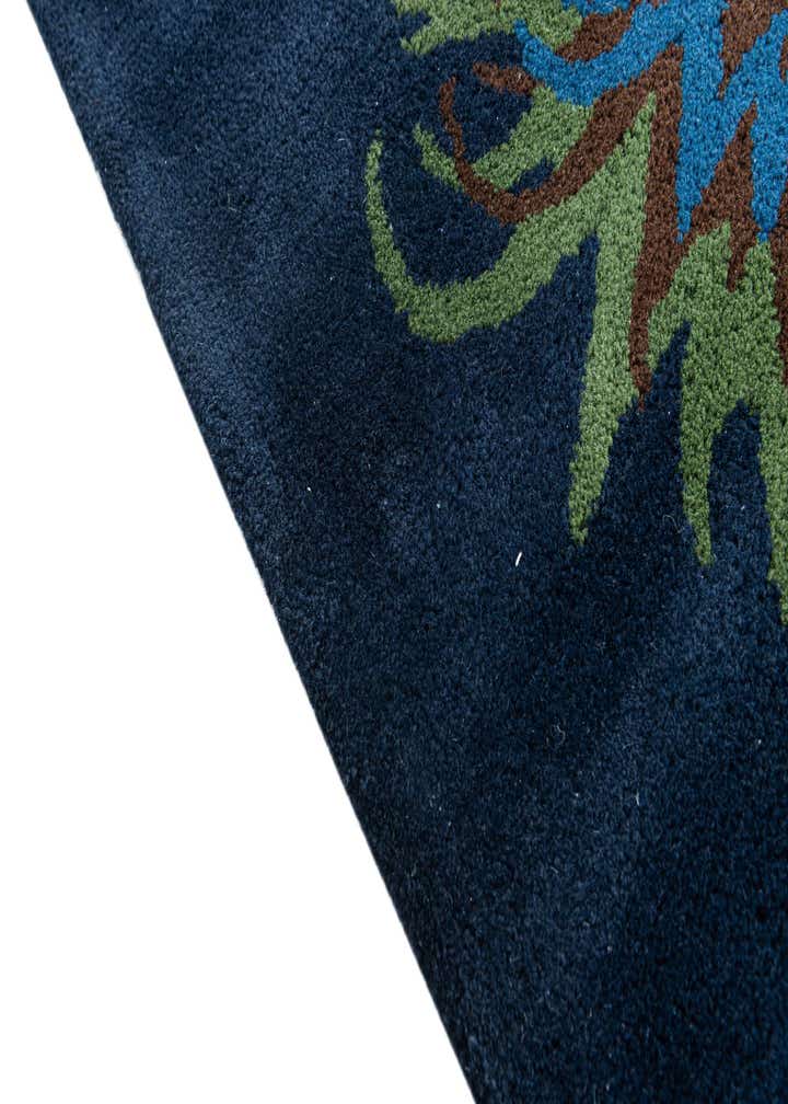7' 5 x 7' 6 Luna Square Rug