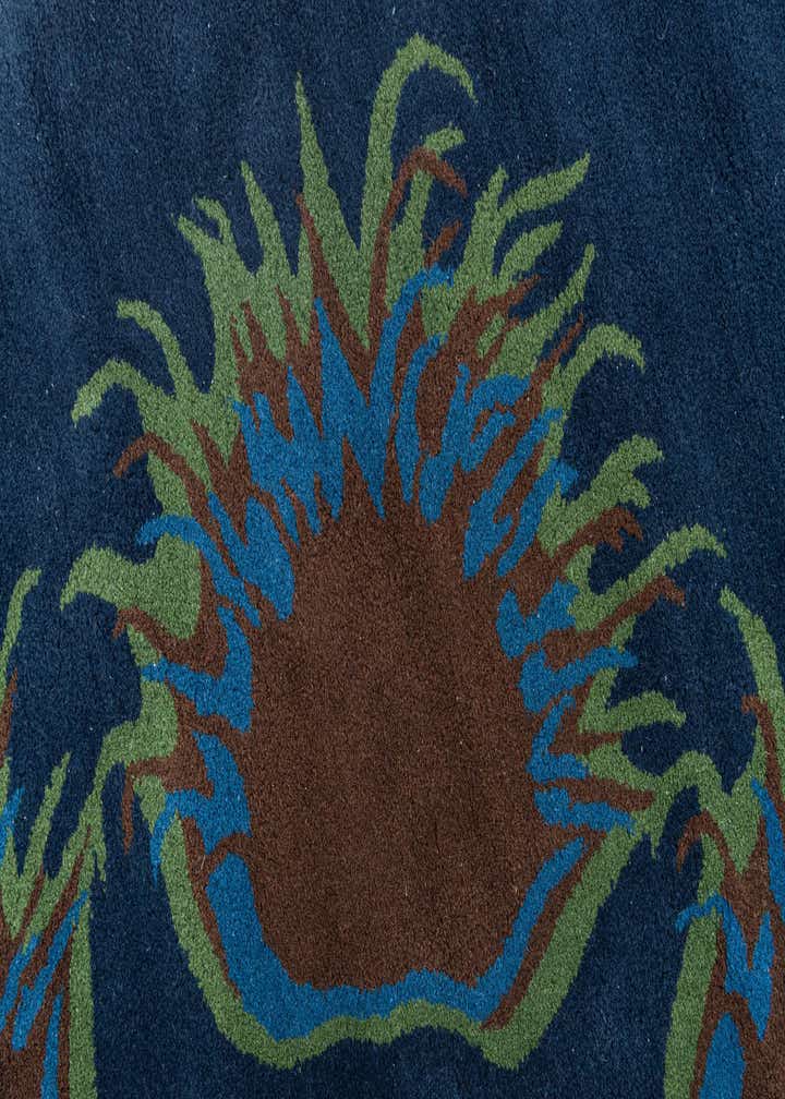 7' 5 x 7' 6 Luna Square Rug