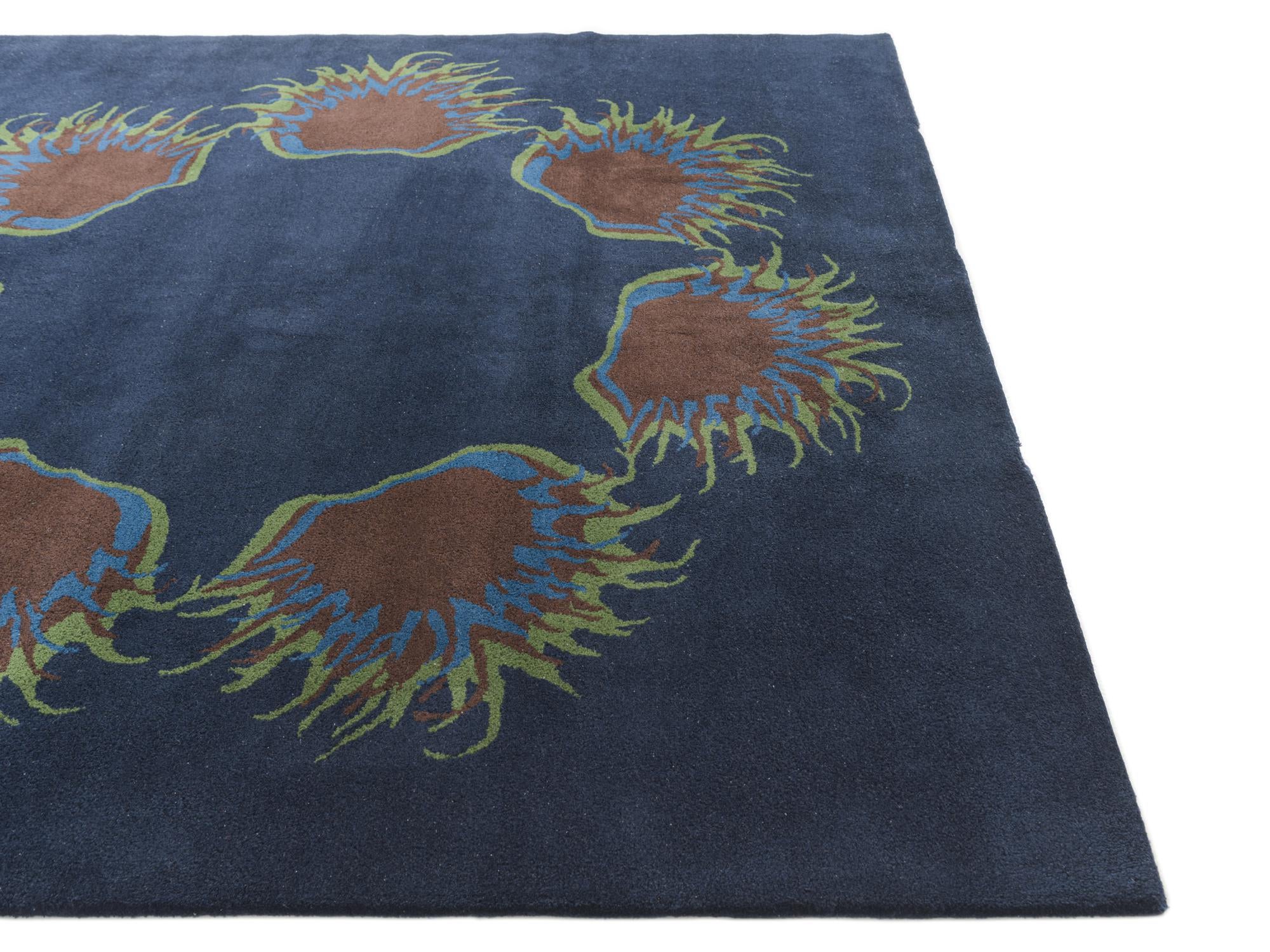 7' 5 x 7' 6 Luna Square Rug