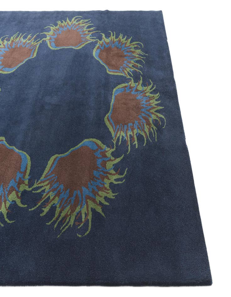 Detail image of 7' 5 x 7' 6 Luna Square Rug