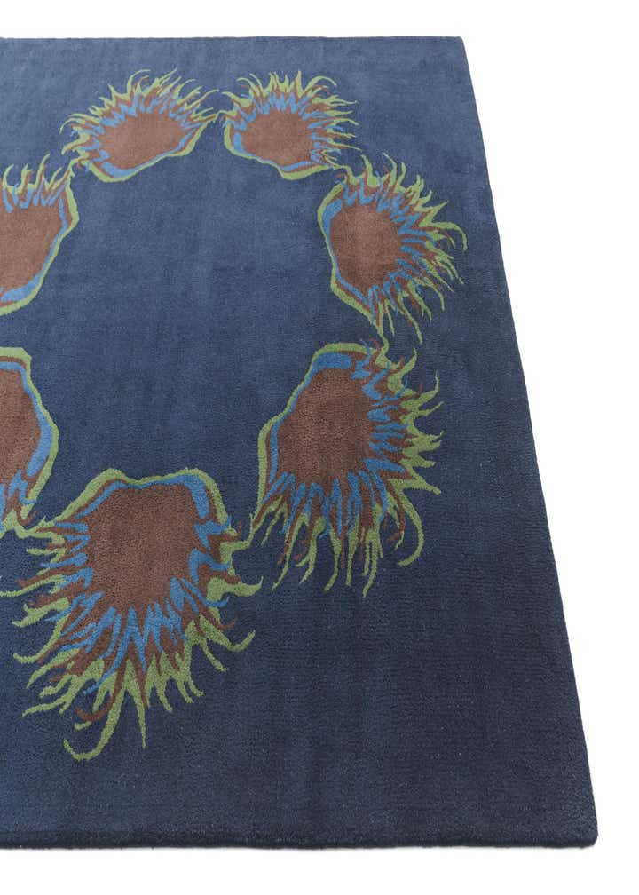 7' 5 x 7' 6 Luna Square Rug