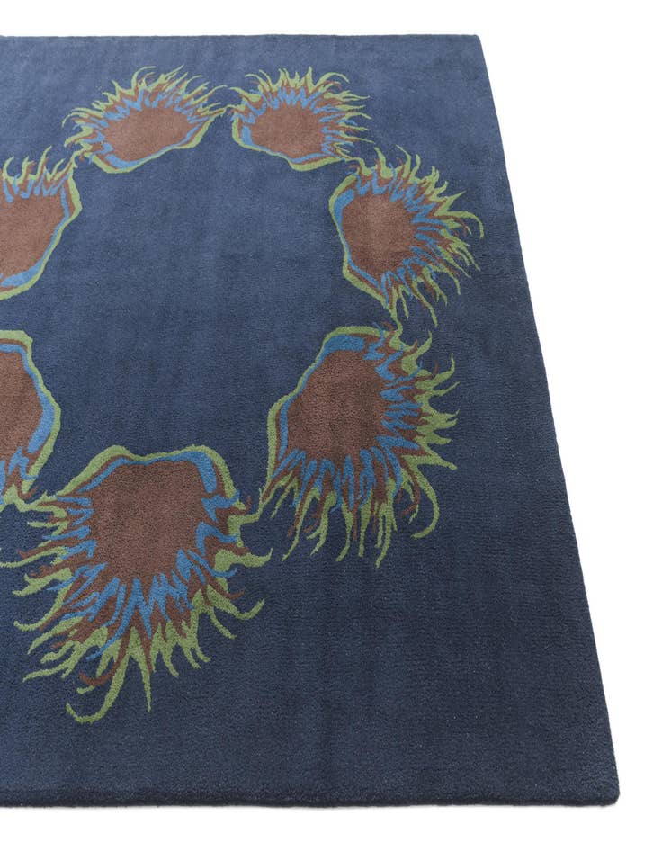 Detail image of 7' 5 x 7' 6 Luna Square Rug