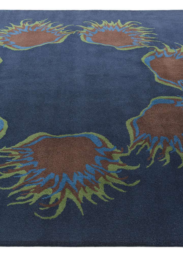 7' 5 x 7' 6 Luna Square Rug