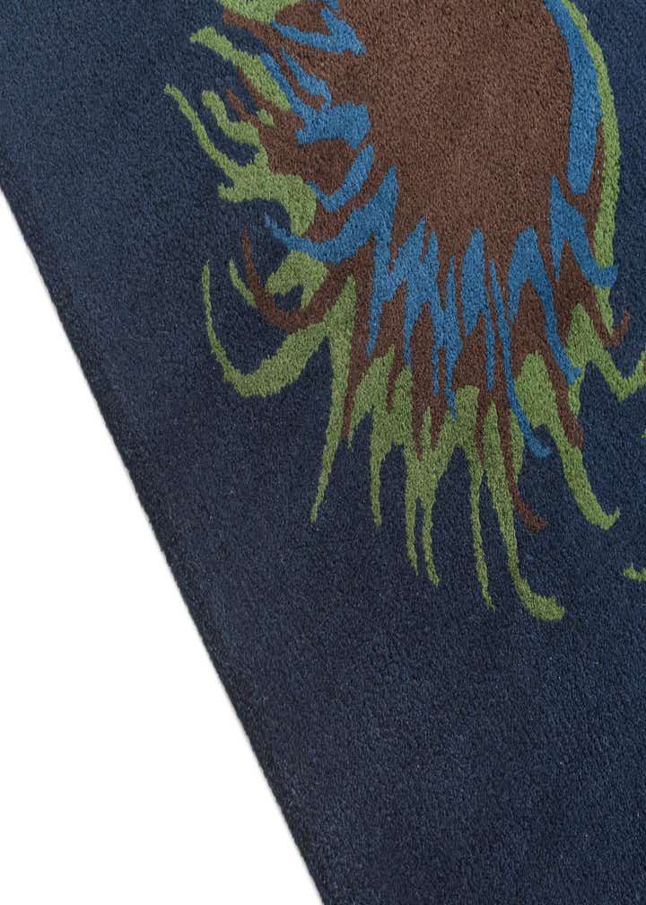 7' 5 x 7' 6 Luna Square Rug