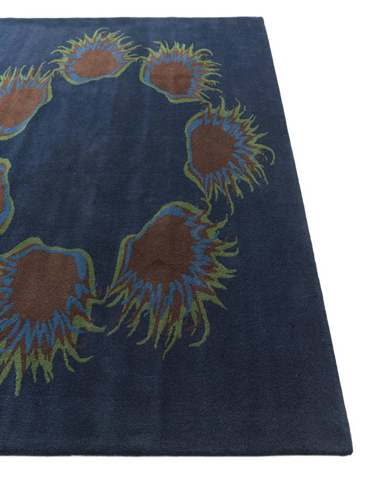 Detail image of 7' 6 x 7' 6 Luna Square Rug