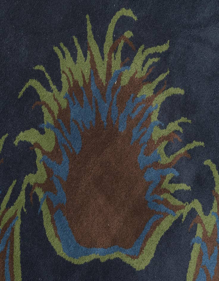 Detail image of 7' 6 x 7' 6 Luna Square Rug