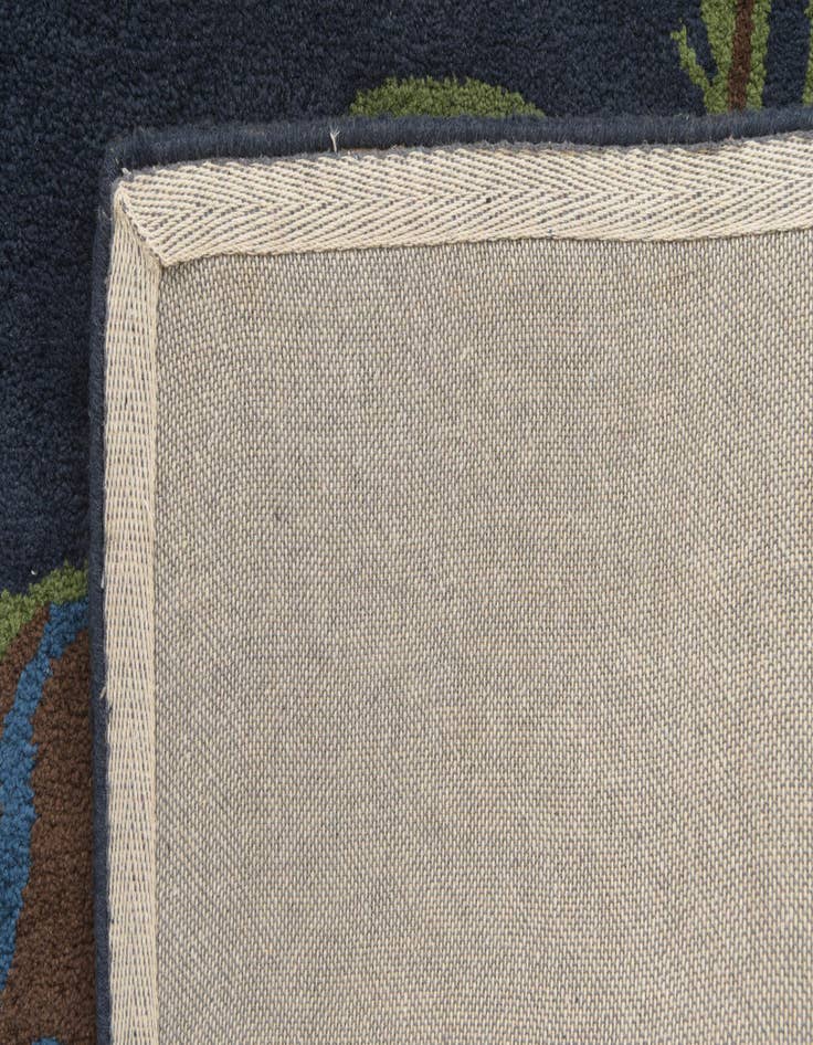 Detail image of 7' 6 x 7' 6 Luna Square Rug