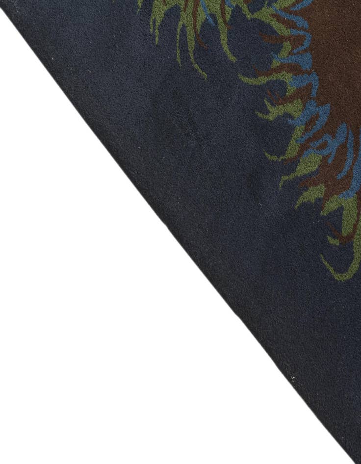 Detail image of 7' 6 x 7' 7 Luna Square Rug