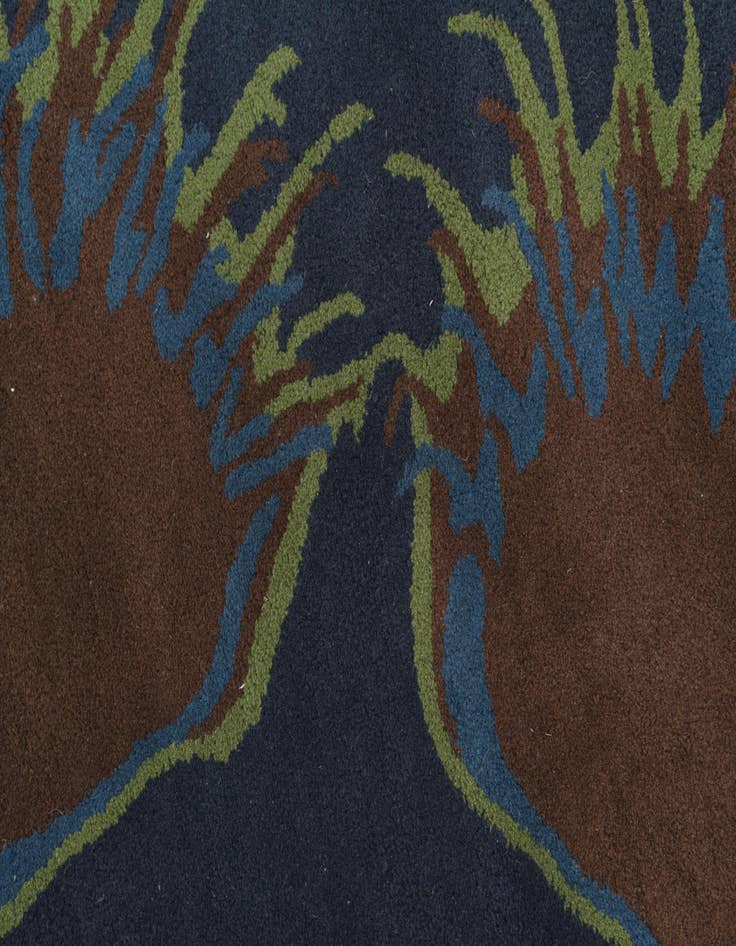 Detail image of 7' 5 x 7' 7 Luna Square Rug