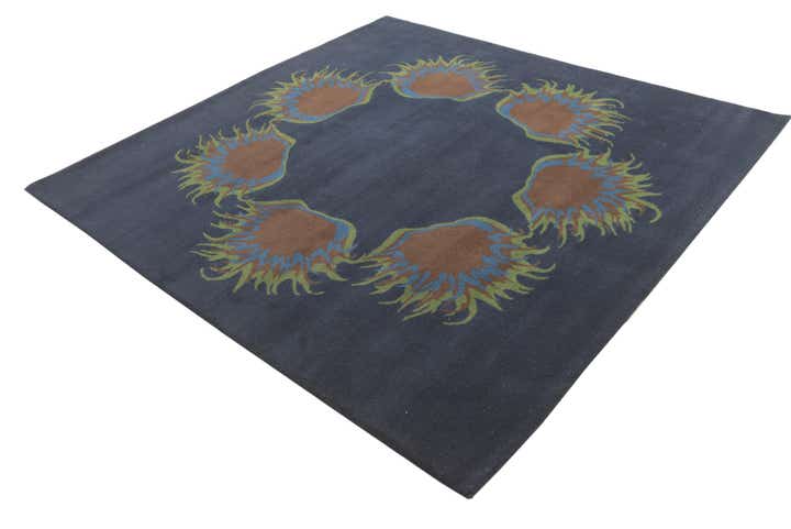 7' 6 x 7' 7 Luna Square Rug