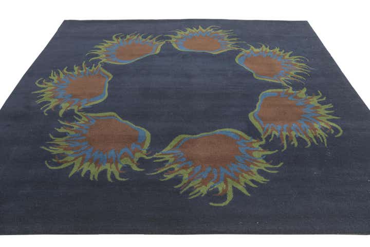 7' 6 x 7' 7 Luna Square Rug