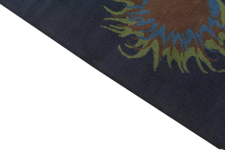 Detail image of 7' 6 x 7' 7 Luna Square Rug