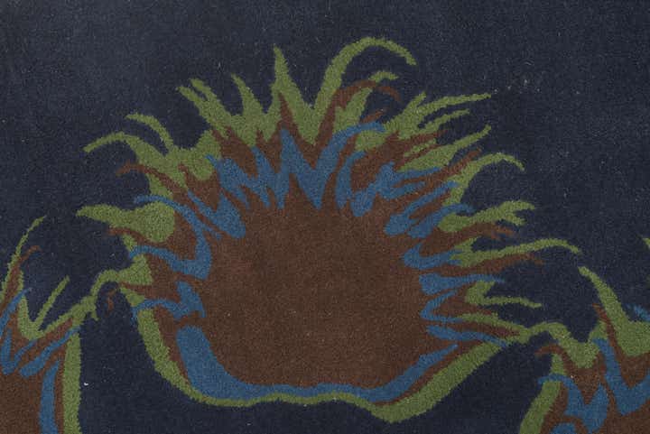 7' 6 x 7' 7 Luna Square Rug