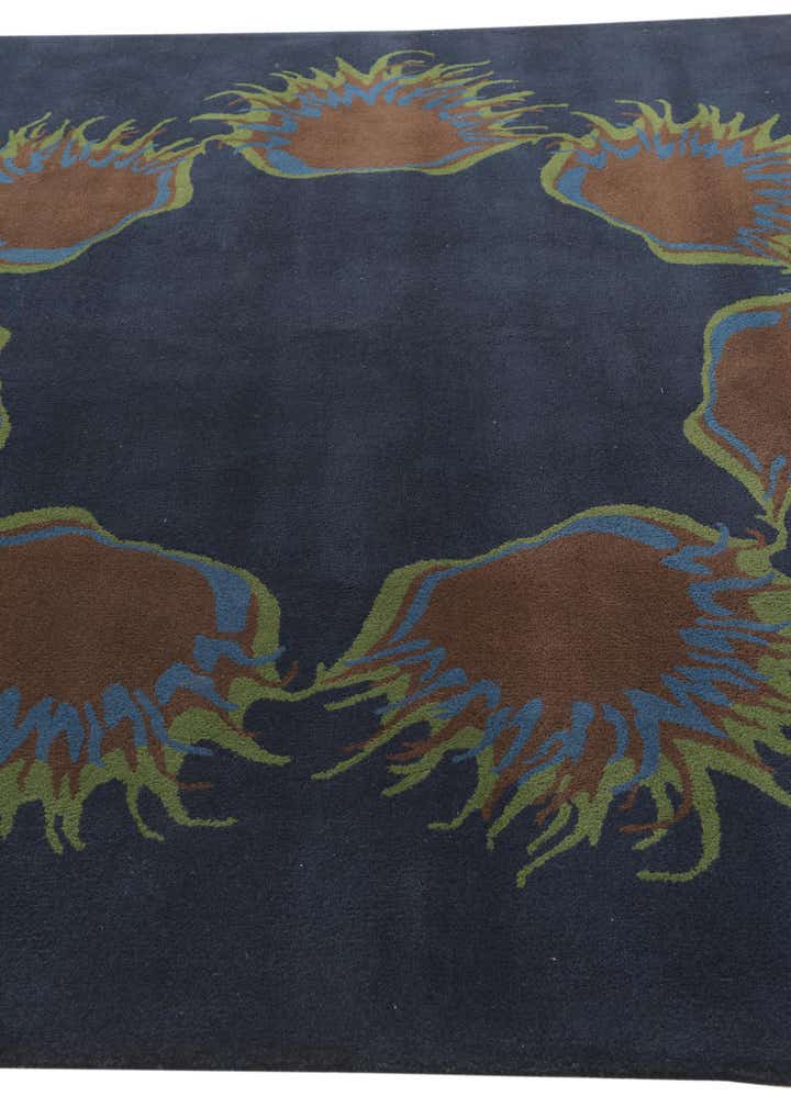 7' 5 x 7' 7 Luna Square Rug