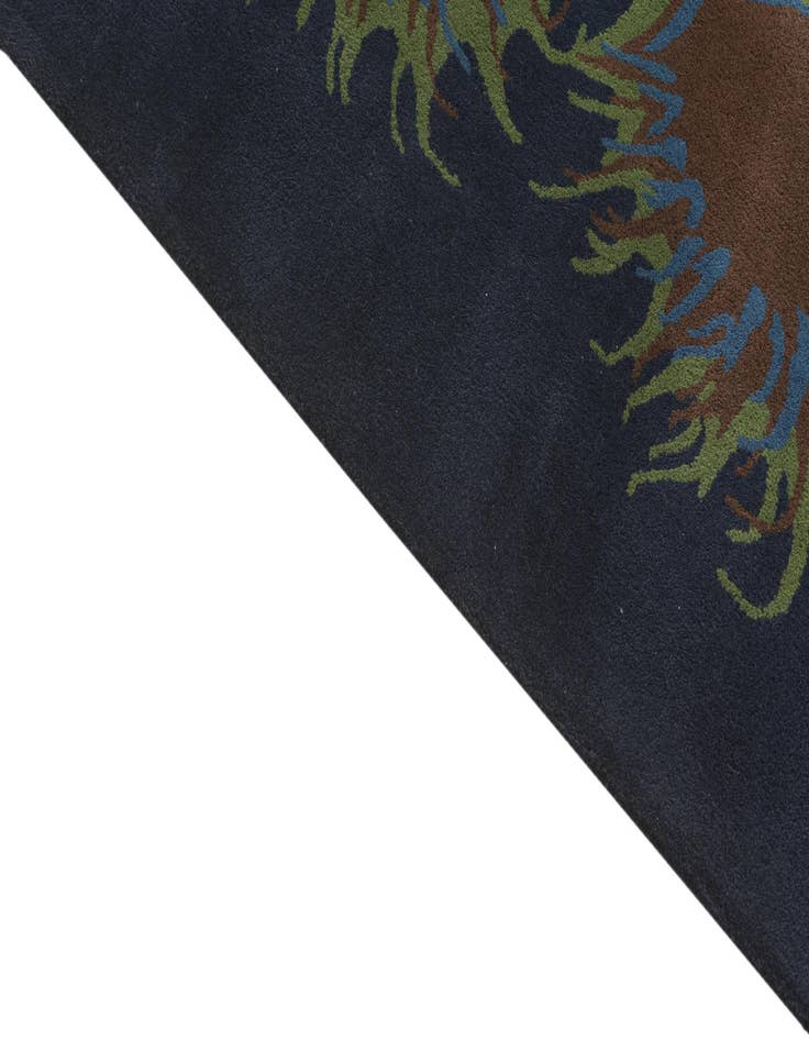 Detail image of 7' 5 x 7' 7 Luna Square Rug