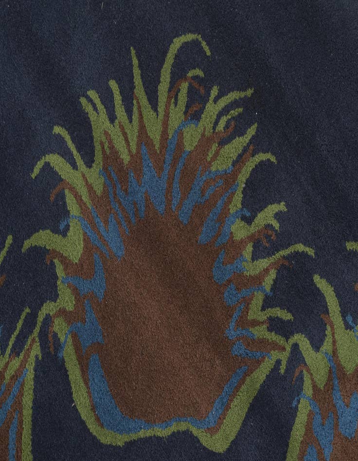 Detail image of 7' 5 x 7' 7 Luna Square Rug