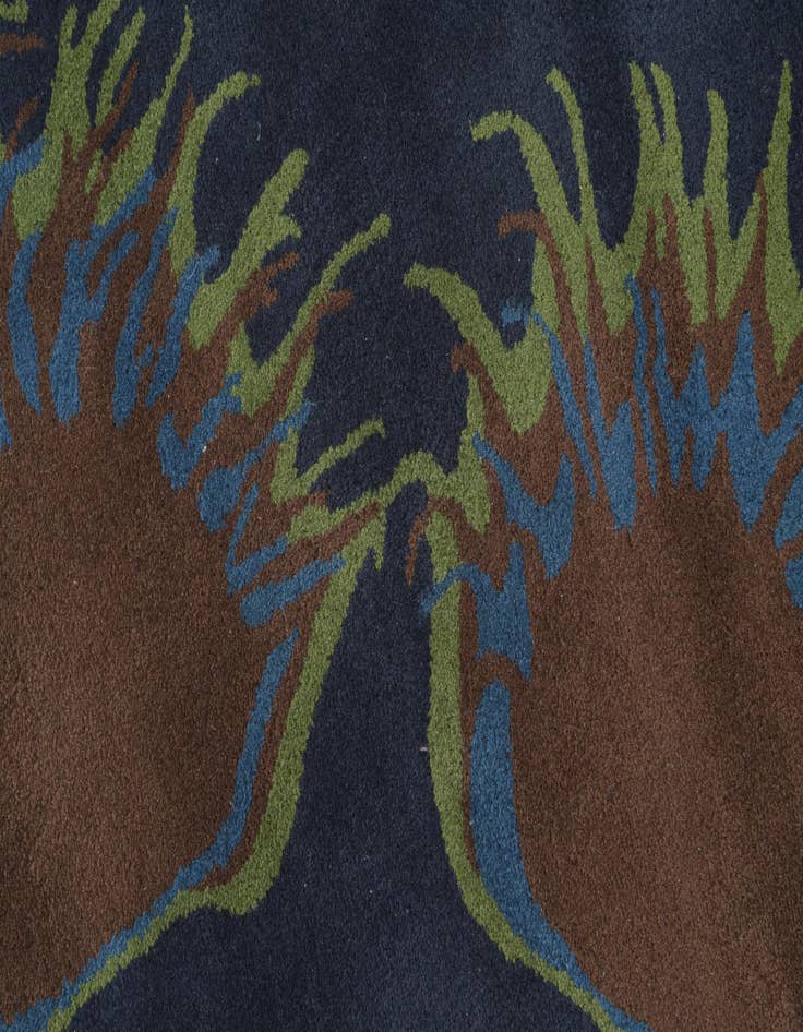 Detail image of 7' 5 x 7' 7 Luna Square Rug