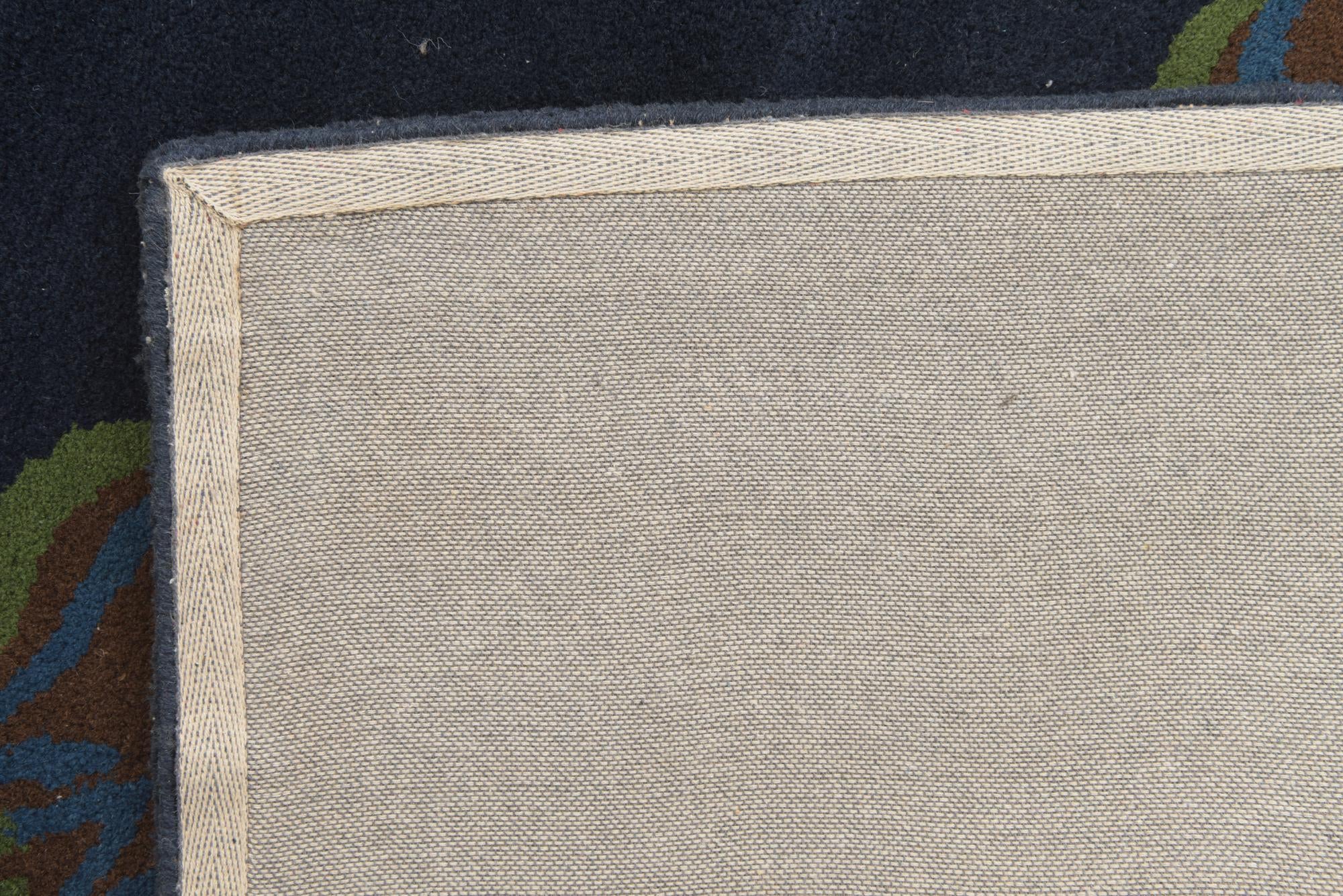 7' 6 x 7' 7 Luna Square Rug