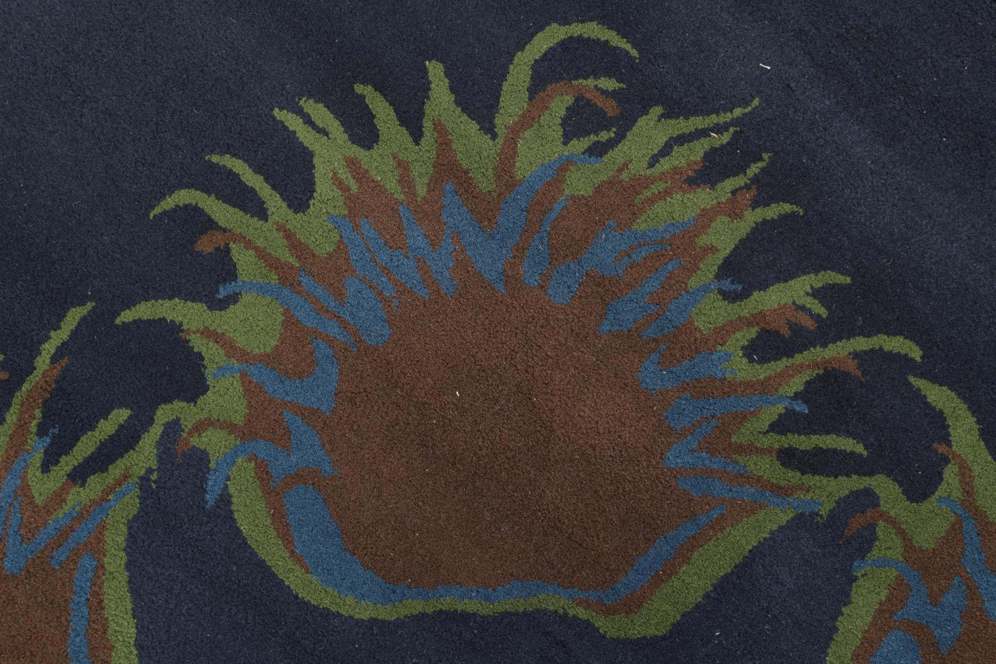 7' 6 x 7' 7 Luna Square Rug