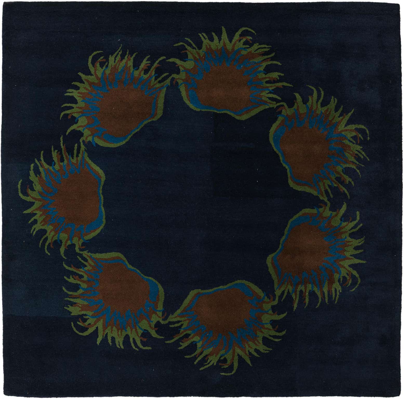 7' 6 x 7' 7 Luna Square Rug