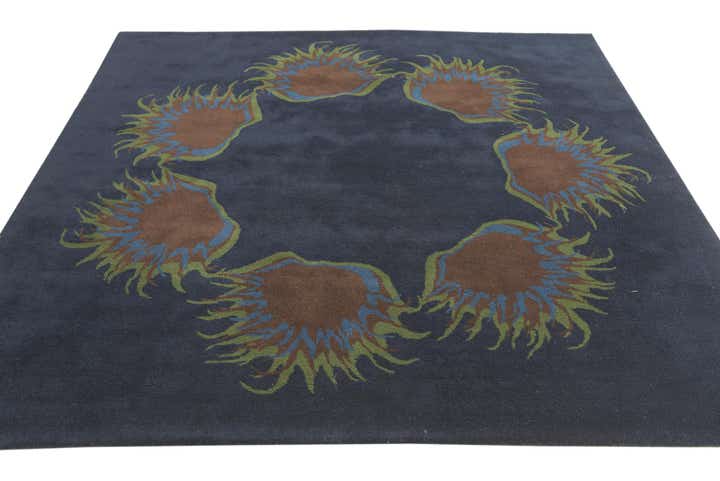 7' 5 x 7' 7 Luna Square Rug