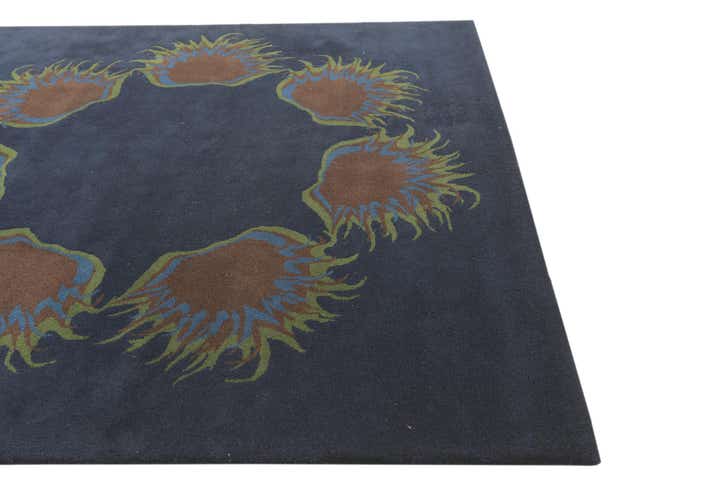 7' 5 x 7' 7 Luna Square Rug