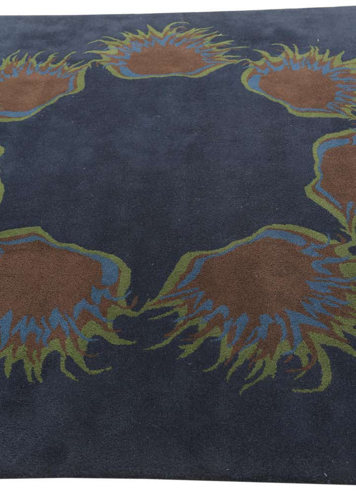 7' 5 x 7' 7 Luna Square Rug