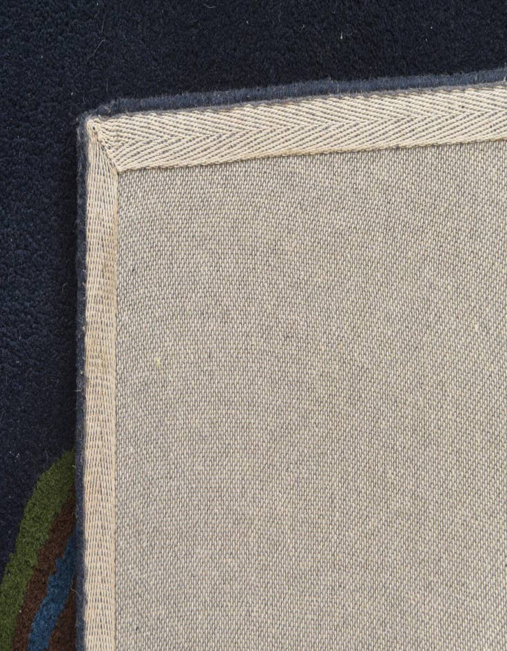 Detail image of 7' 5 x 7' 7 Luna Square Rug