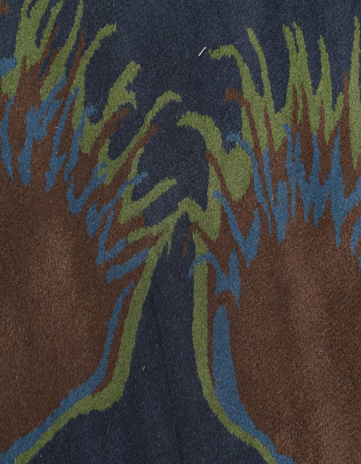 Detail image of 7' 6 x 7' 6 Luna Square Rug