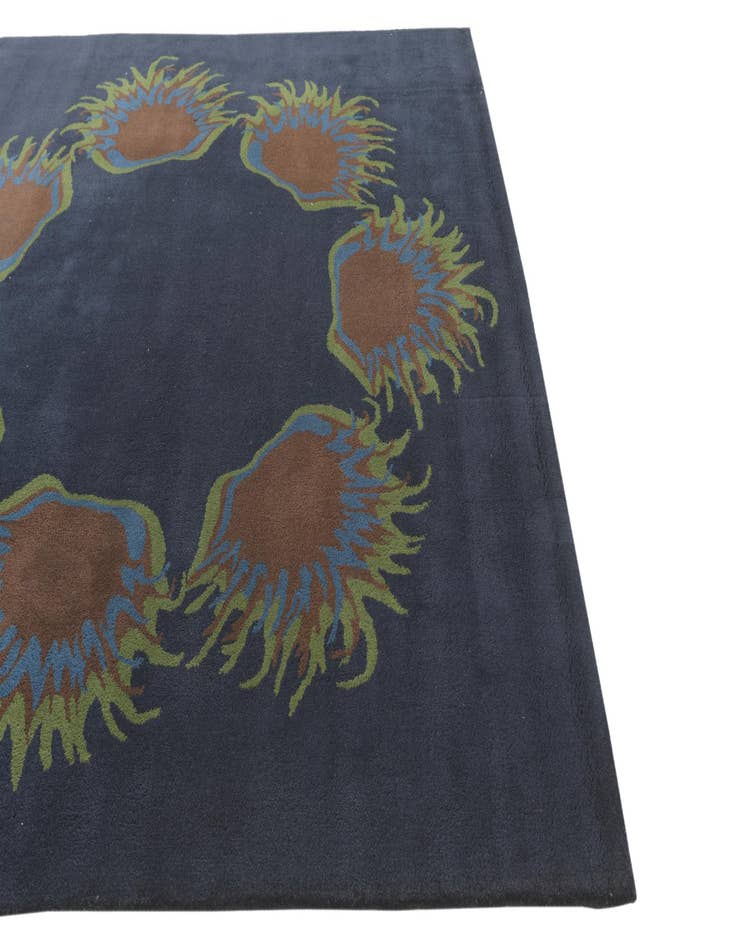 Detail image of 7' 6 x 7' 6 Luna Square Rug