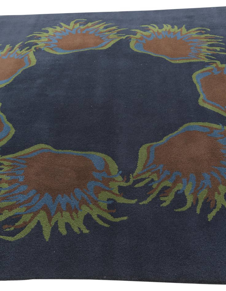 Detail image of 7' 6 x 7' 6 Luna Square Rug