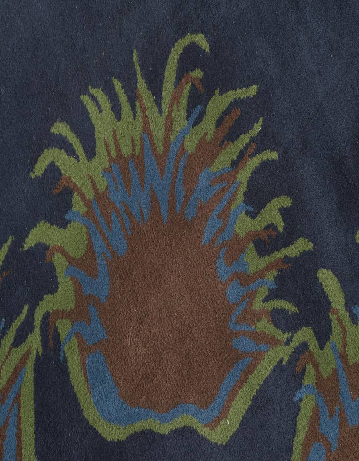 Detail image of 7' 6 x 7' 6 Luna Square Rug