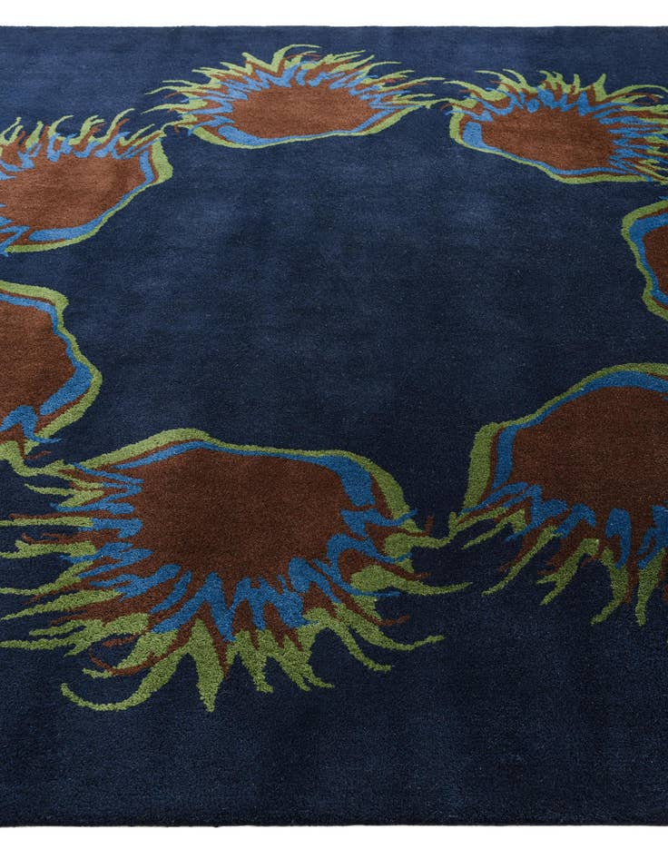 Detail image of 7' 5 x 7' 6 Luna Square Rug