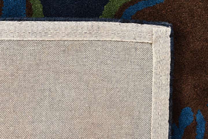 7' 5 x 7' 7 Luna Square Rug