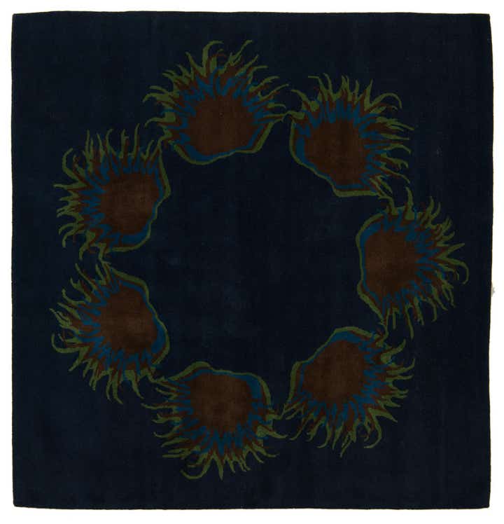 7' 5 x 7' 7 Luna Square Rug