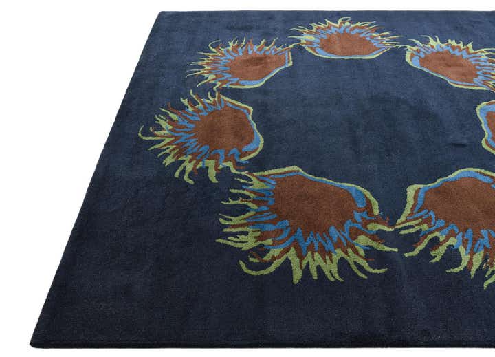 7' 6 x 7' 7 Luna Square Rug
