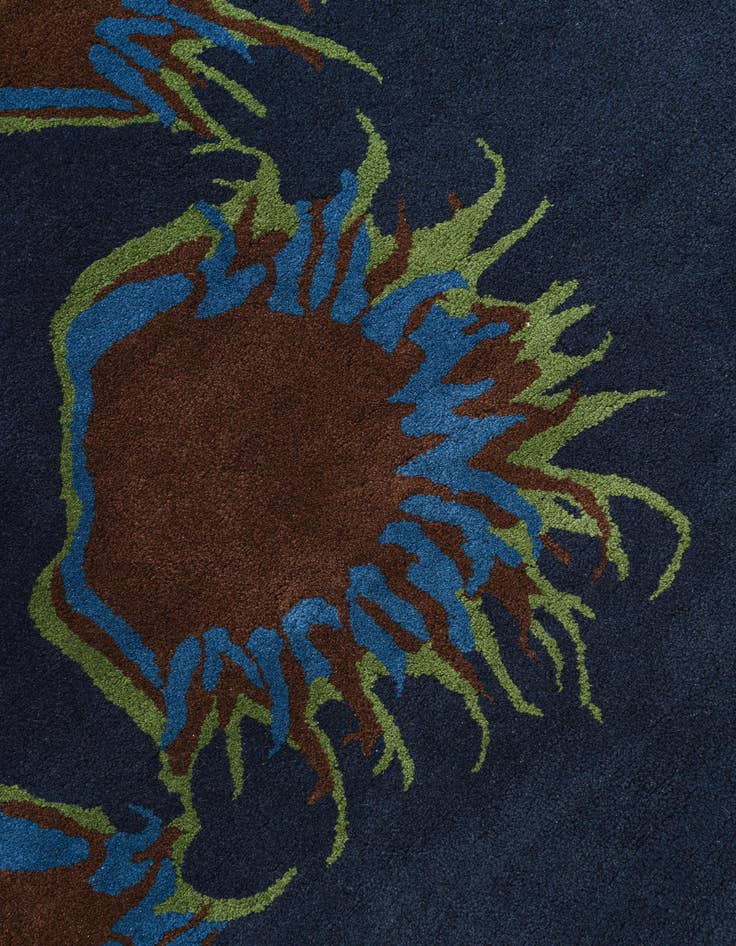 Detail image of 7' 6 x 7' 7 Luna Square Rug