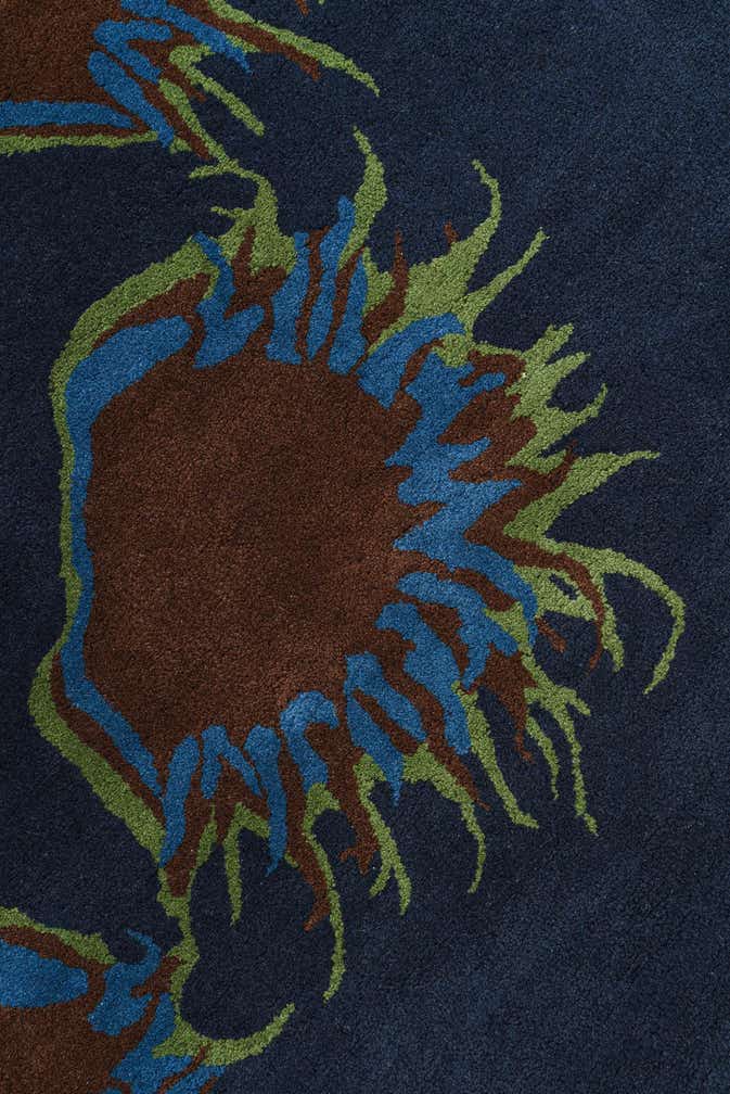 7' 6 x 7' 7 Luna Square Rug