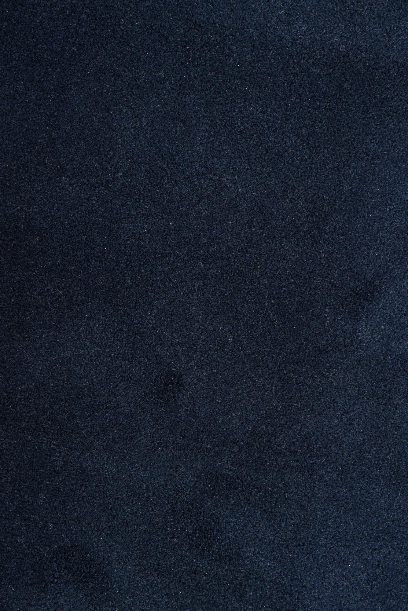 7' 5 x 7' 7 Luna Square Rug