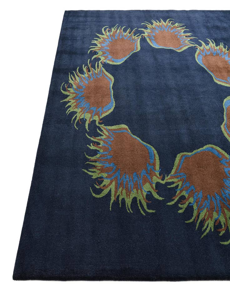 Detail image of 7' 5 x 7' 7 Luna Square Rug