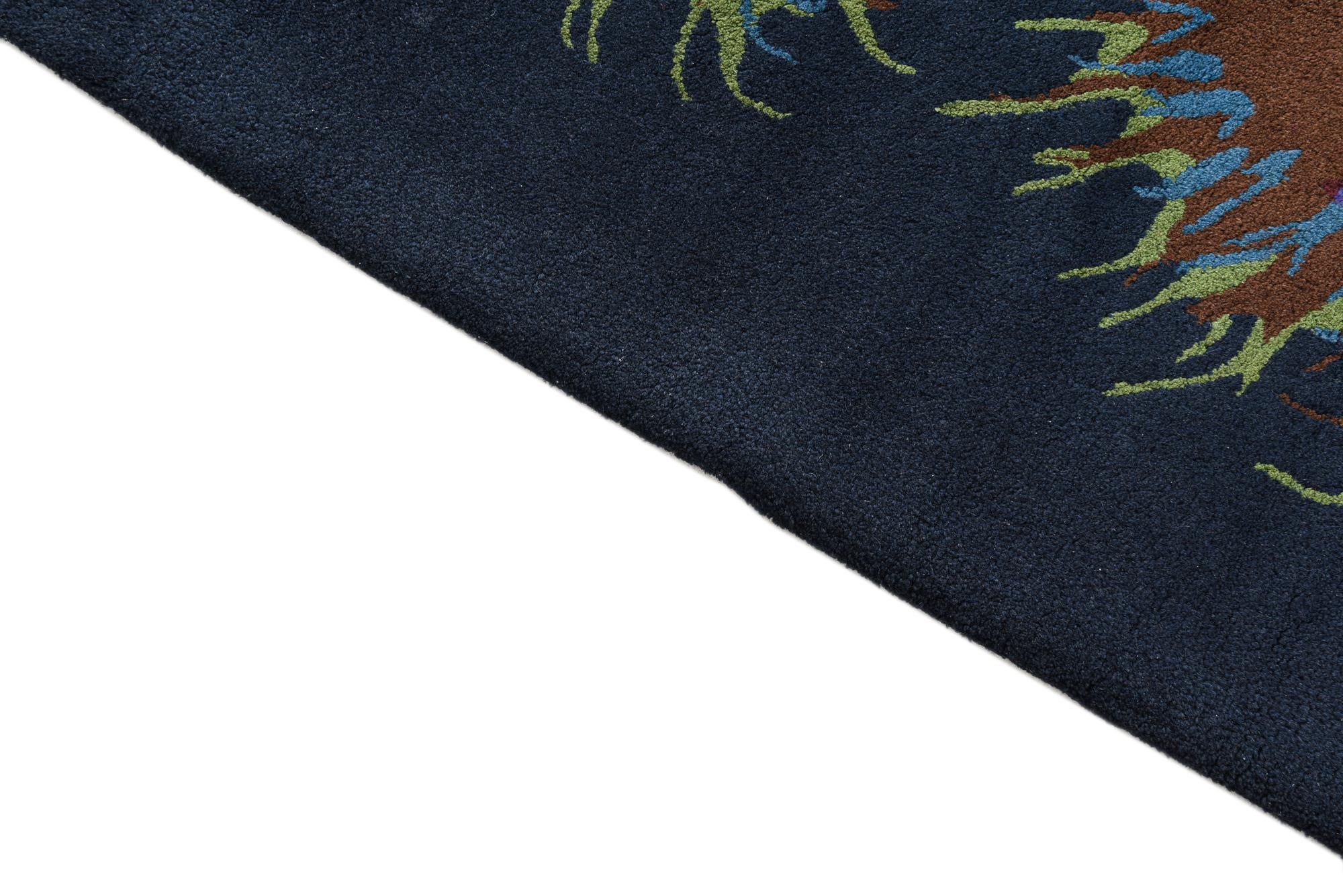 7' 3 x 7' 7 Luna Square Rug