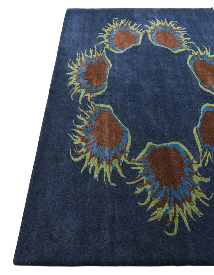 Detail image of 7' 7 x 7' 8 Luna Square Rug