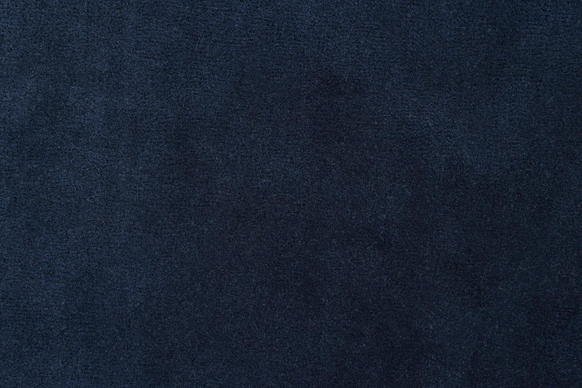 7' 7 x 7' 7 Luna Square Rug