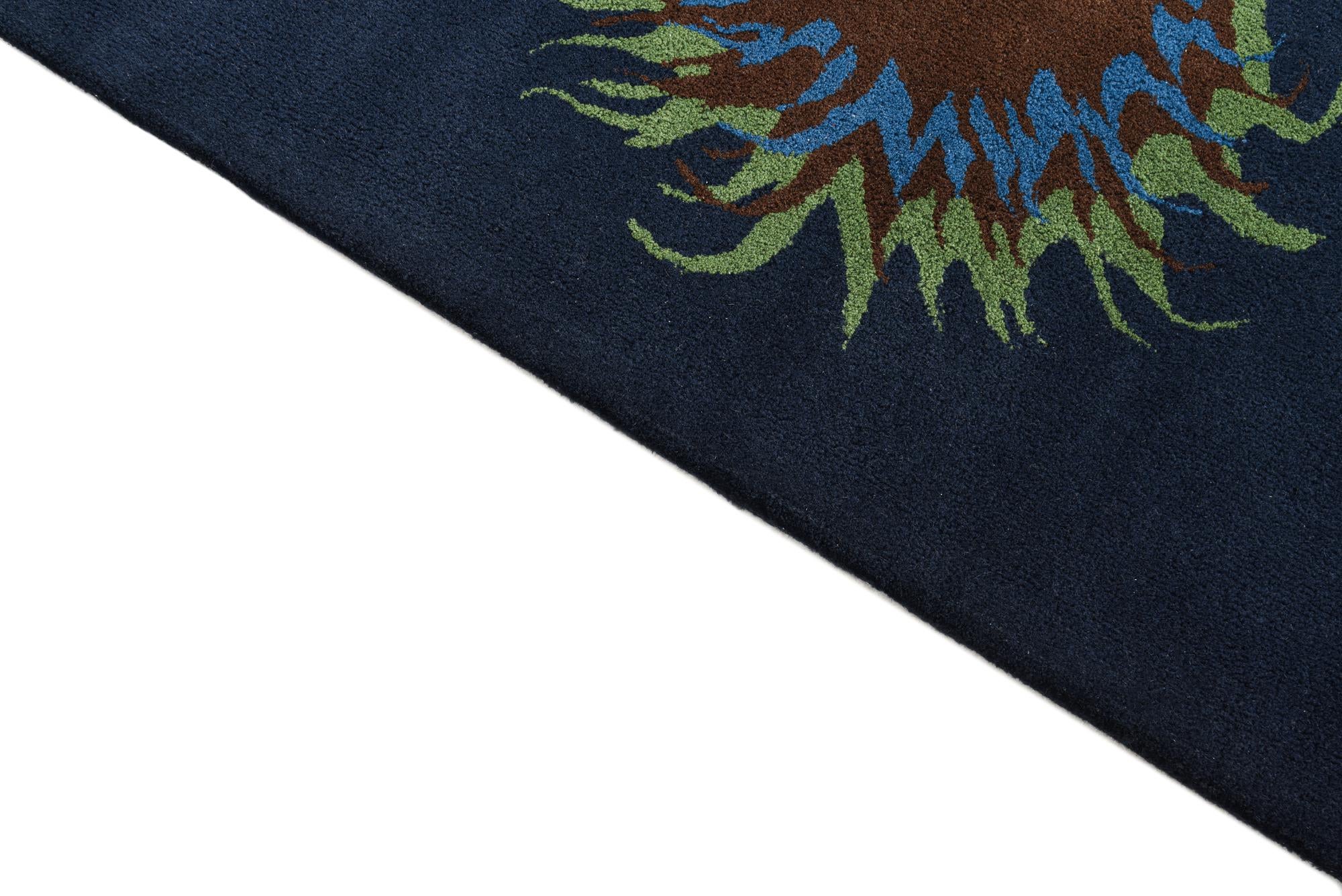 7' 7 x 7' 7 Luna Square Rug