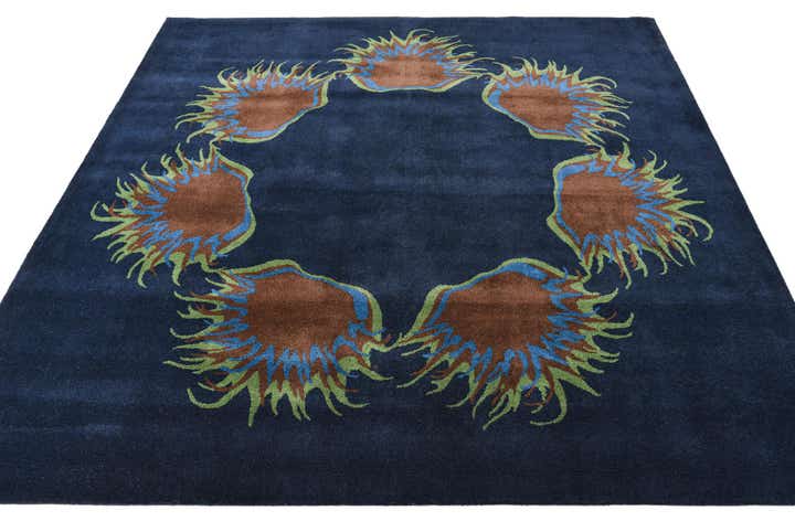 7' 6 x 7' 7 Luna Square Rug